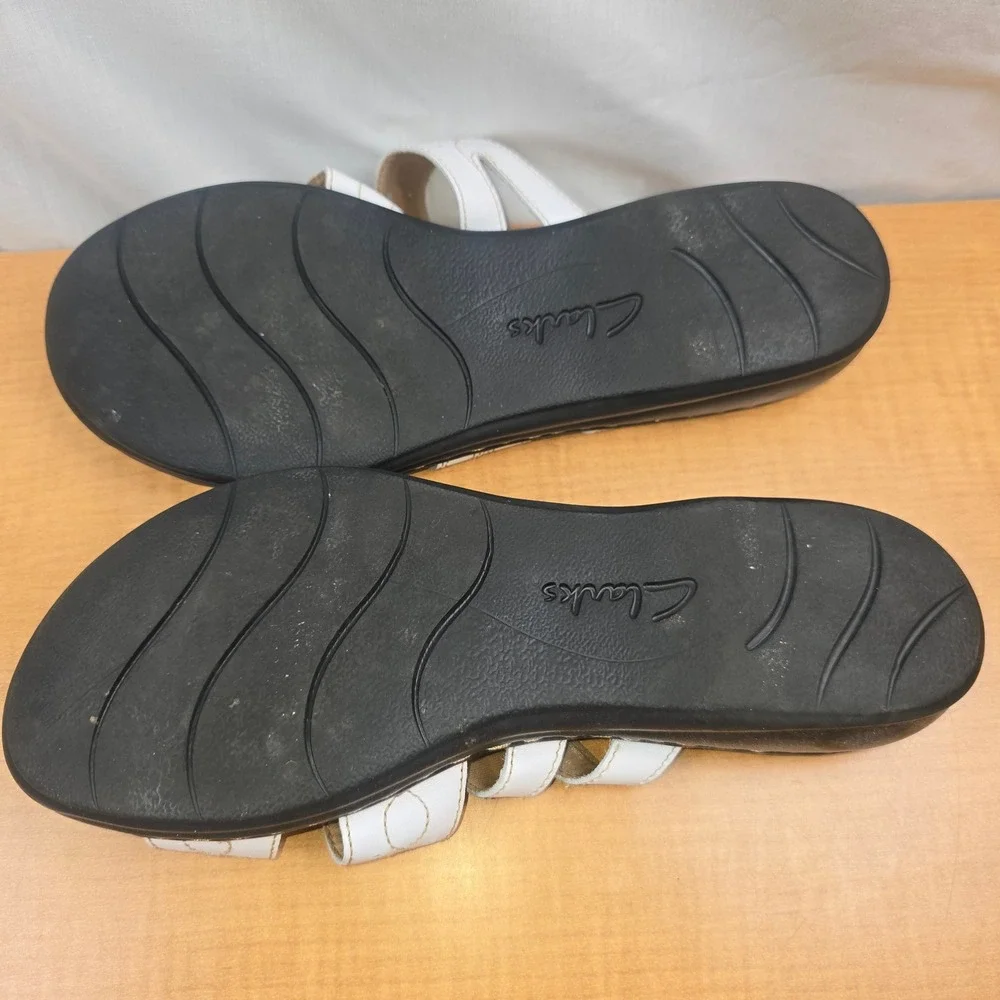 Collection by Clarks Women's Sandals Size 11 White Hook & Loop adjustment